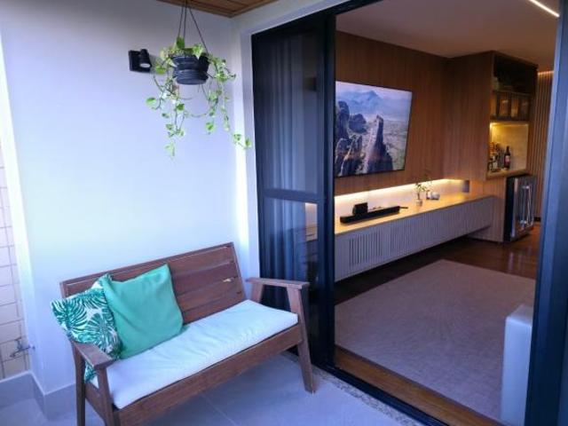 Apartamento venda em Região Geográfica Imediata do Distrito Federal, Região Integrada de Desenvolvimento do Distrito Federal e Entorno