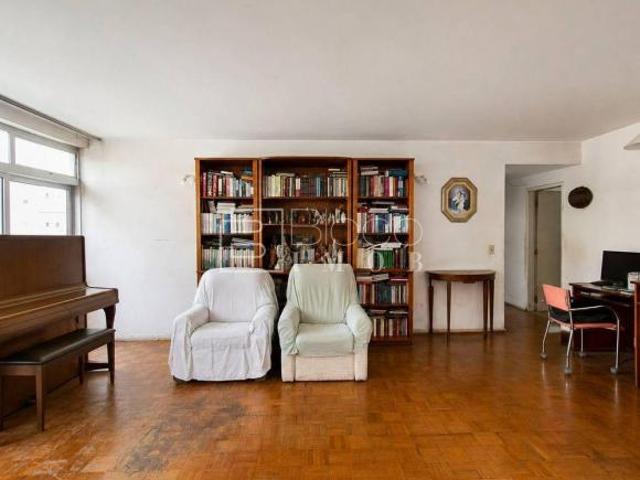 Apartamento venda em Região Geográfica Imediata do Distrito Federal, Região Integrada de Desenvolvimento do Distrito Federal e Entorno