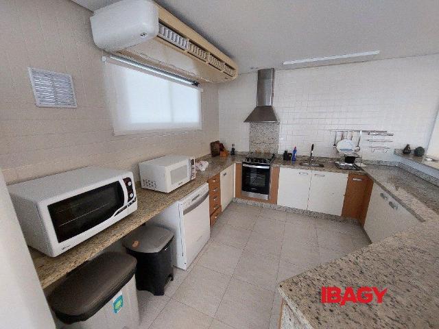 Apartamento aluguel em Região Geográfica Imediata de Florianópolis, Desterro