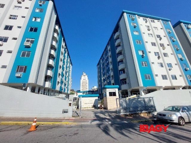 Apartamento aluguel em Região Geográfica Imediata de Florianópolis, São José