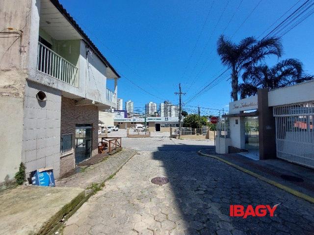 Apartamento aluguel em Região Geográfica Imediata de Florianópolis, São José