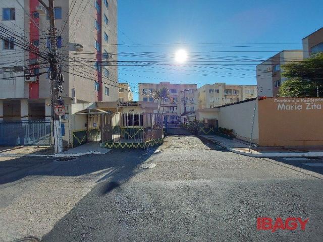 Apartamento aluguel em Região Geográfica Imediata de Florianópolis, São José