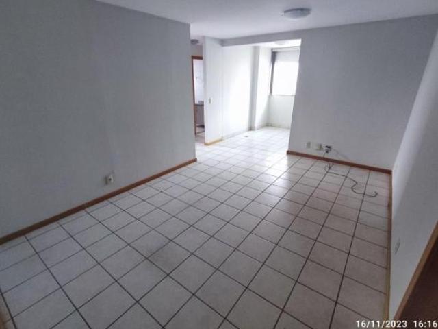 Apartamento venda em Região Geográfica Imediata do Distrito Federal, Região Integrada de Desenvolvimento do Distrito Federal e Entorno