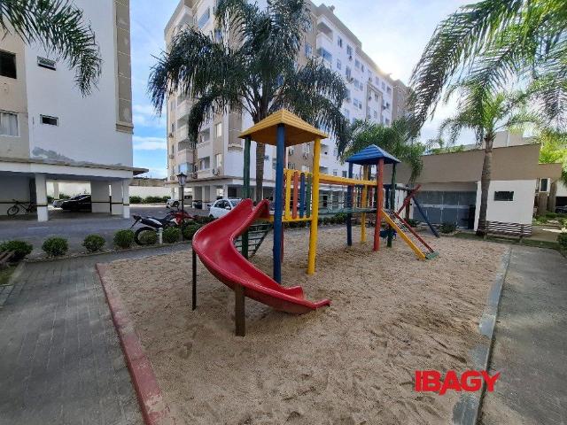 Apartamento aluguel em Região Geográfica Imediata de Florianópolis, São José