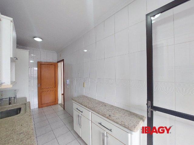 Apartamento aluguel em Região Geográfica Imediata de Florianópolis, São José