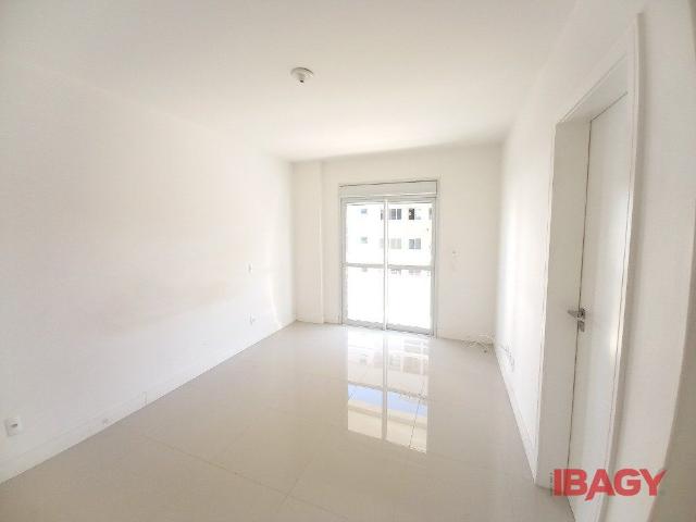 Apartamento aluguel em Região Geográfica Imediata de Florianópolis, São José