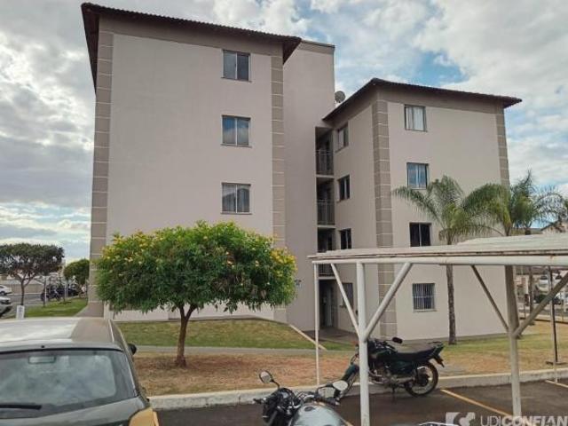 Apartamento venda em Região Geográfica Imediata de Uberlândia, Oliveira Fortes