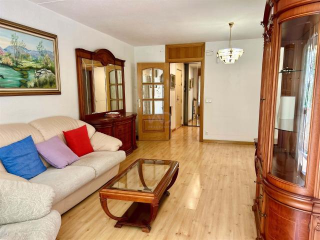 Apartamento en venta en Banús, Vallès Occidental