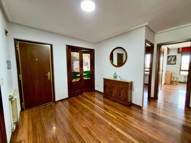 Piso en venta en San Claudio, León
