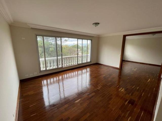 Apartamento venda em Região Imediata de São José dos Campos, Região Metropolitana do Vale do Paraíba e Litoral Norte