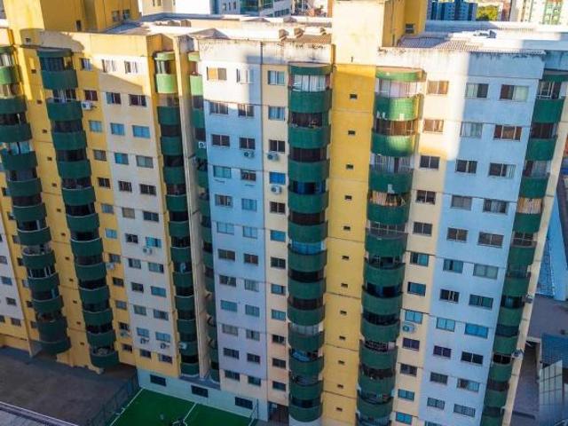 Apartamento venda em Região Geográfica Imediata do Distrito Federal, Região Integrada de Desenvolvimento do Distrito Federal e Entorno