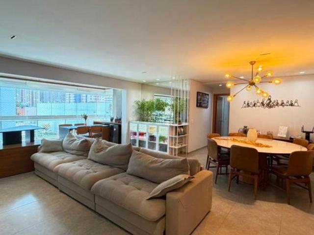 Apartamento venda em Região Geográfica Imediata do Distrito Federal, Região Integrada de Desenvolvimento do Distrito Federal e Entorno