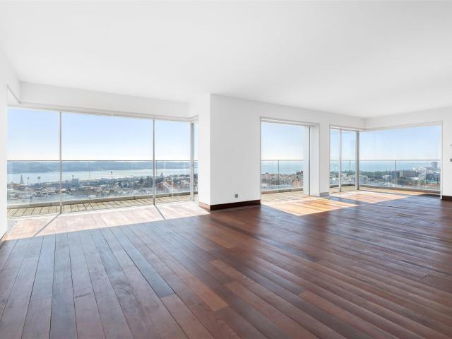 Apartamento venda em São Francisco Xavier, Lisboa
