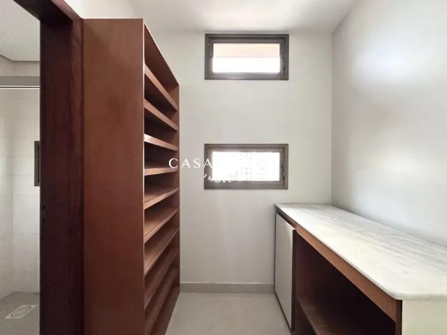 Apartamento venda em Região Geográfica Imediata de Florianópolis, Desterro