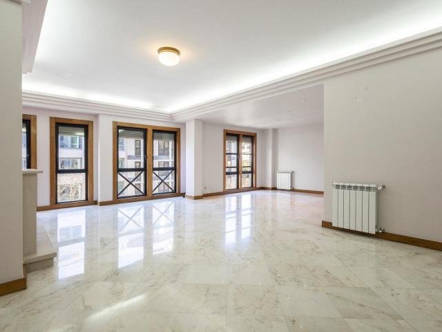 Apartamento venda em Avenidas Novas, Lisboa