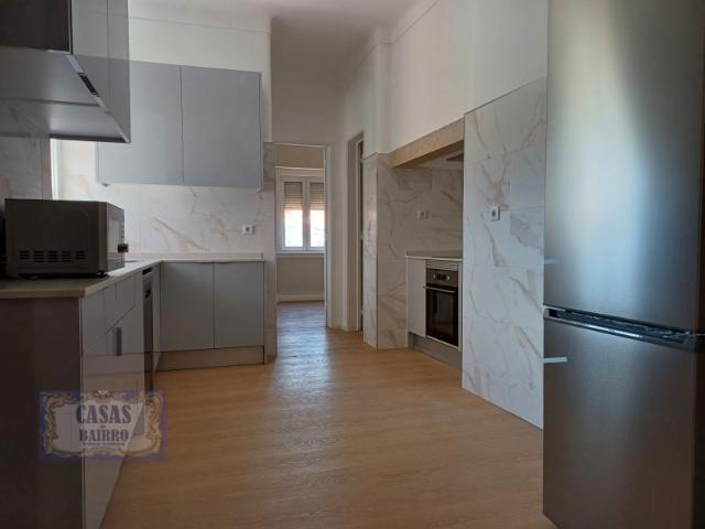 Apartamento alugar em Baixa de Algés, Oeiras