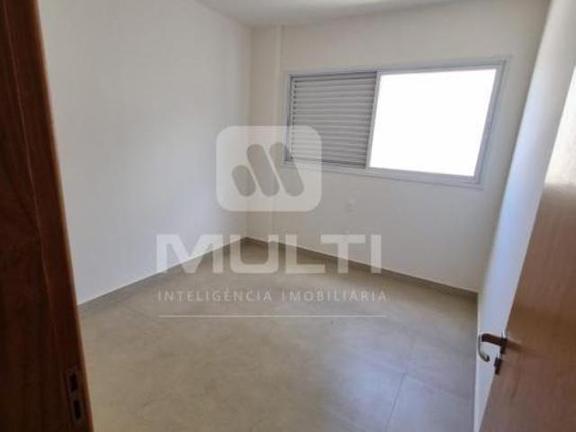 Apartamento venda em Região Geográfica Imediata de Uberlândia, Oliveira Fortes