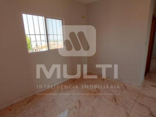 Apartamento venda em Região Geográfica Imediata de Uberlândia, Oliveira Fortes