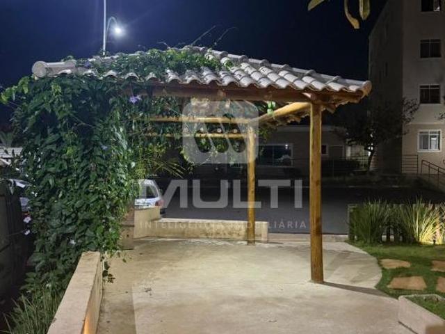 Apartamento venda em Região Geográfica Imediata de Uberlândia, Oliveira Fortes