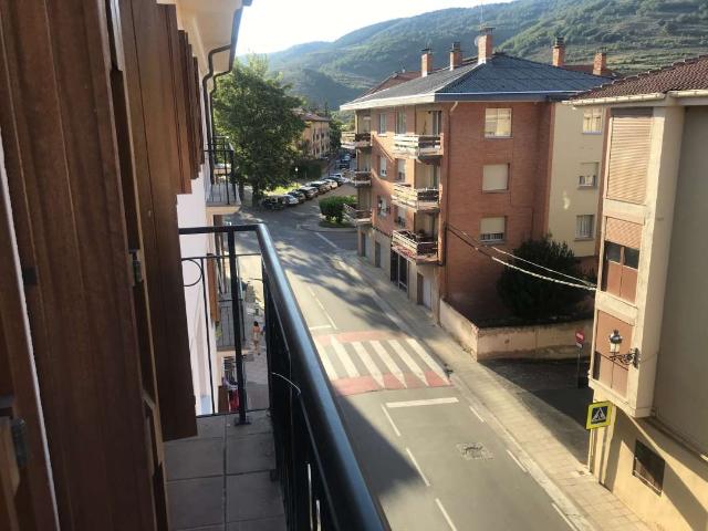 Piso en venta en Ezcaray, La Rioja