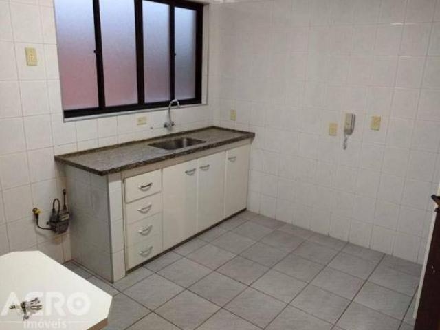 Apartamento venda em Agudos