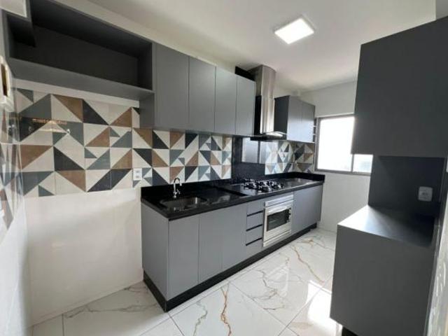 Apartamento venda em Região Geográfica Imediata do Distrito Federal, Região Integrada de Desenvolvimento do Distrito Federal e Entorno