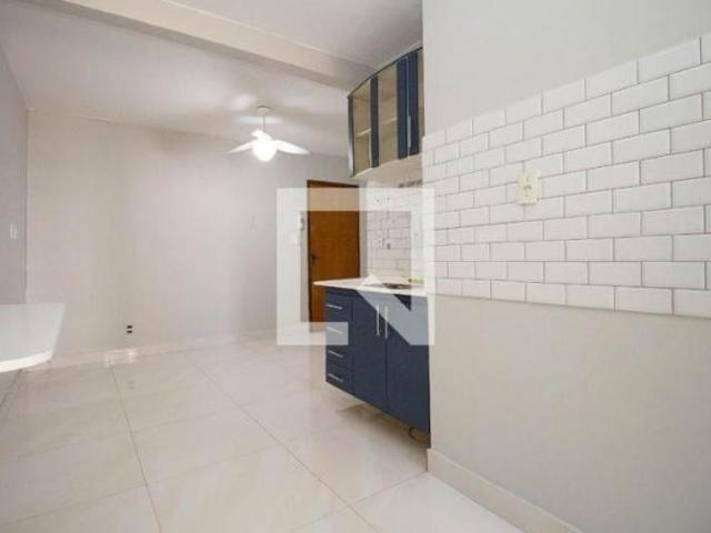 Apartamento venda em Região Geográfica Imediata do Distrito Federal, Região Integrada de Desenvolvimento do Distrito Federal e Entorno