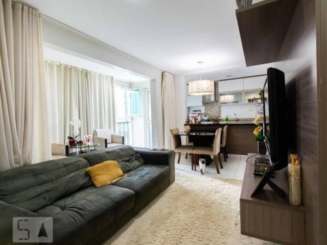 Apartamento venda em Região Geográfica Imediata do Distrito Federal, Região Integrada de Desenvolvimento do Distrito Federal e Entorno