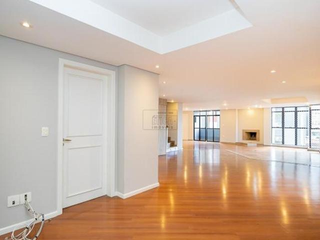 Apartamento venda em Água Verde, Curitiba