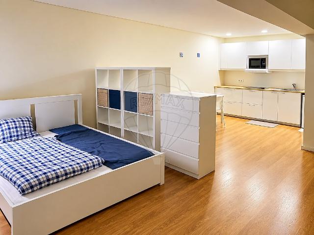 Apartamento venda em Conjunto Urbano da Ribeira, Porto