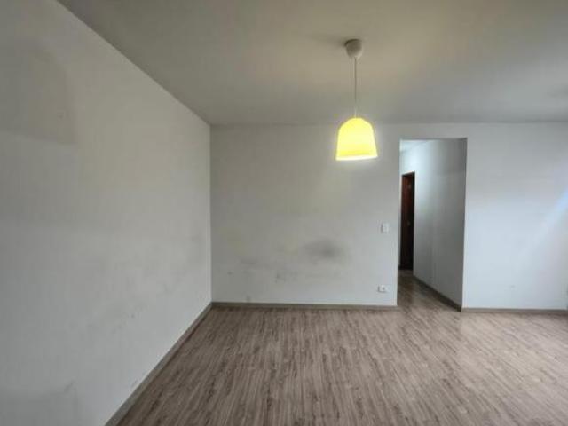 Apartamento venda em Região Geográfica Imediata de Londrina, Londrina
