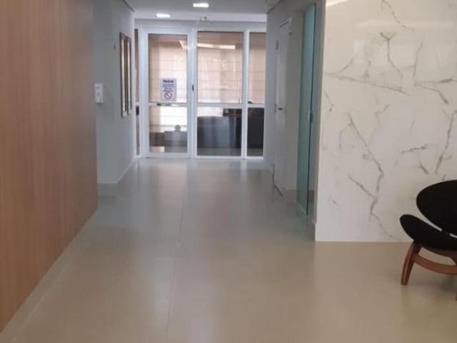 Apartamento venda em Região Geográfica Imediata de Londrina, Londrina