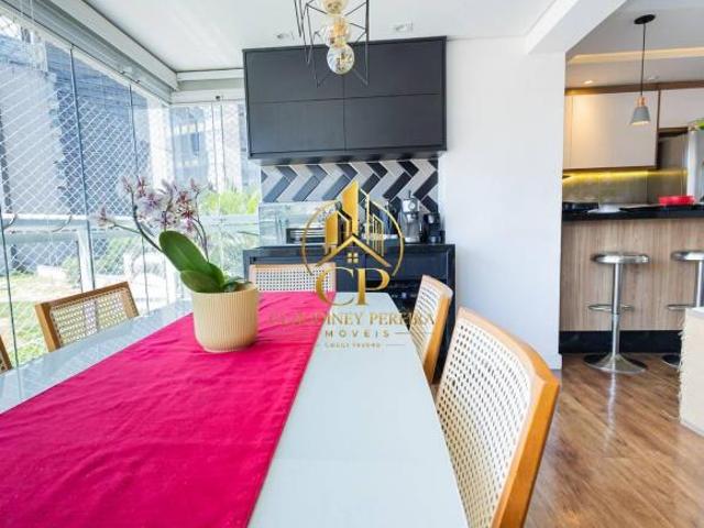 Apartamento venda em Região Imediata de São Paulo, Região Metropolitana de São Paulo
