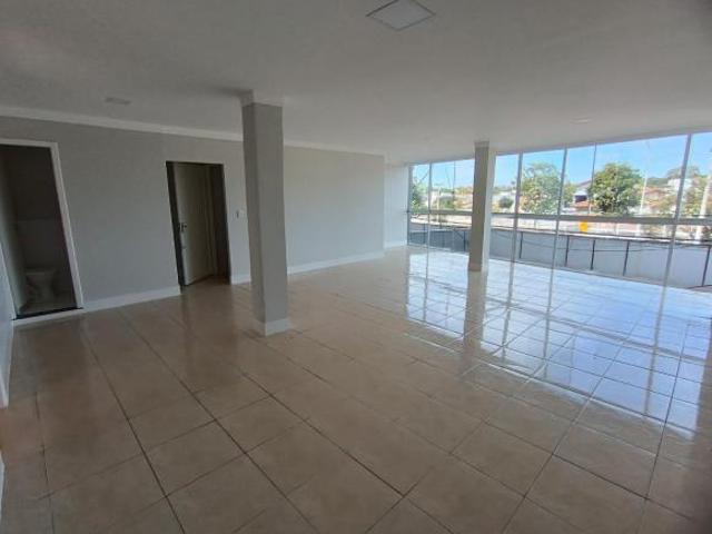 Apartamento venda em Região Geográfica Imediata do Distrito Federal, Região Integrada de Desenvolvimento do Distrito Federal e Entorno