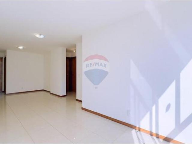 Apartamento venda em Região Geográfica Imediata do Distrito Federal, Região Integrada de Desenvolvimento do Distrito Federal e Entorno
