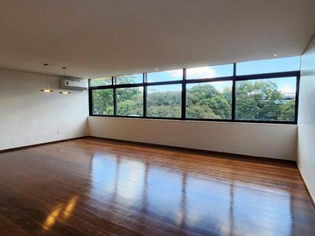 Apartamento venda em Região Geográfica Imediata do Distrito Federal, Região Integrada de Desenvolvimento do Distrito Federal e Entorno