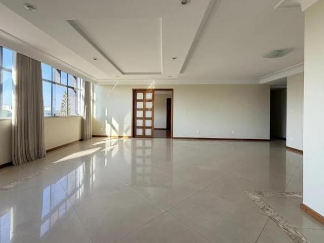 Apartamento venda em SQS 316, Plano Piloto