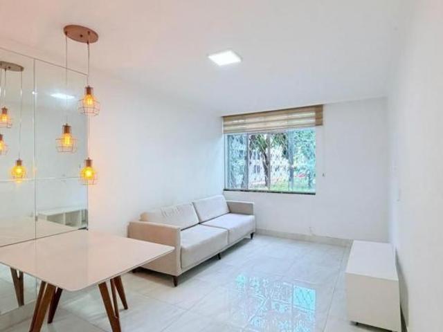 Apartamento venda em SQS 410, Plano Piloto