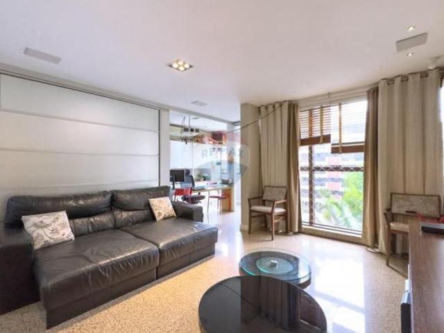 Apartamento venda em Região Geográfica Imediata do Distrito Federal, Região Integrada de Desenvolvimento do Distrito Federal e Entorno