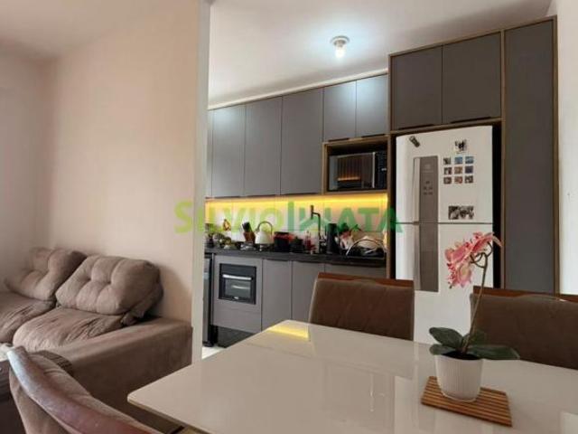 Apartamento venda em Chácaras Aeroporto, Maringá