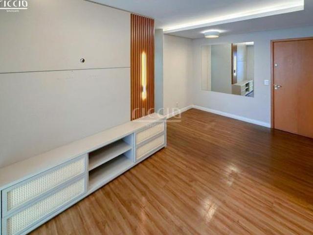 Apartamento venda em Região Imediata de São José dos Campos, Região Metropolitana do Vale do Paraíba e Litoral Norte
