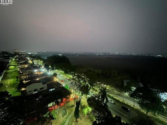 Apartamento venda em Região Imediata de São José dos Campos, Região Metropolitana do Vale do Paraíba e Litoral Norte