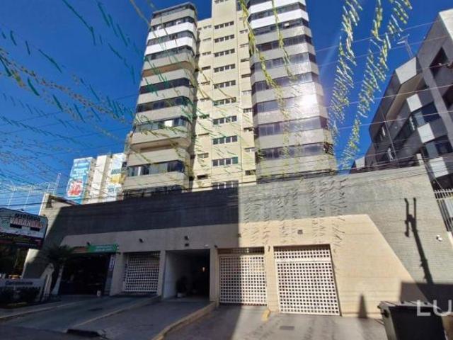 Apartamento venda em Região Geográfica Imediata do Distrito Federal, Região Integrada de Desenvolvimento do Distrito Federal e Entorno