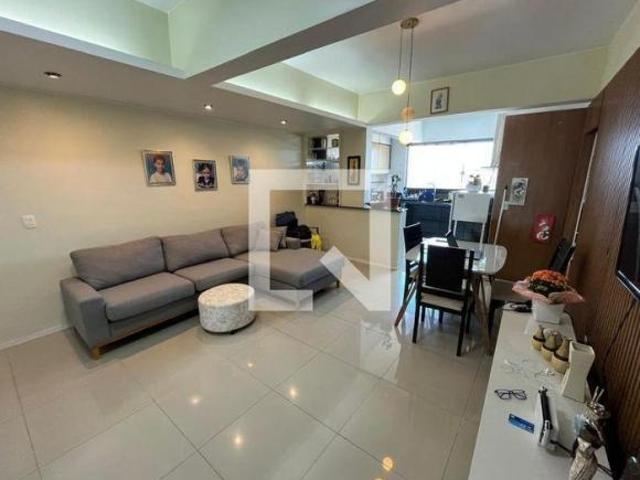 Apartamento venda em Região Geográfica Imediata do Distrito Federal, Região Integrada de Desenvolvimento do Distrito Federal e Entorno