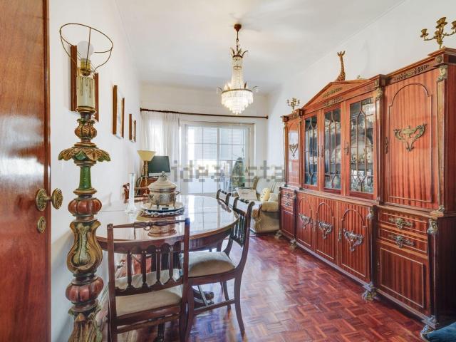 Apartamento venda em Buraca, Amadora