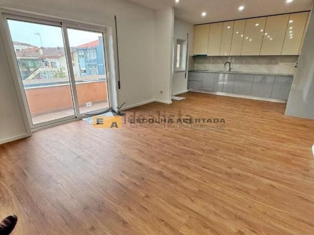 Apartamento venda em Maia, Águas Santas