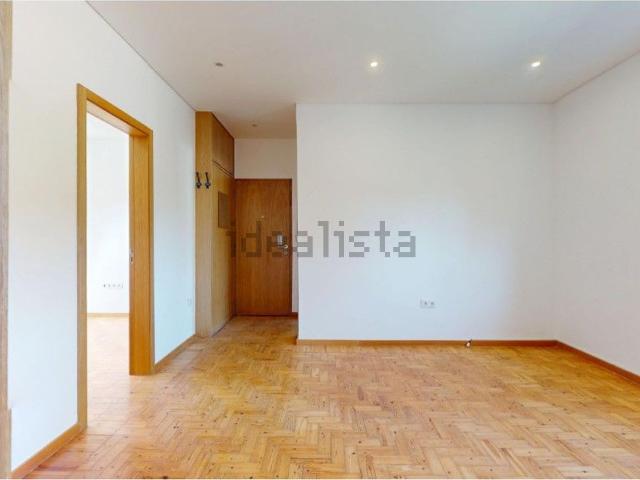 Apartamento alugar em Quinta do Cabrinha, Lisboa