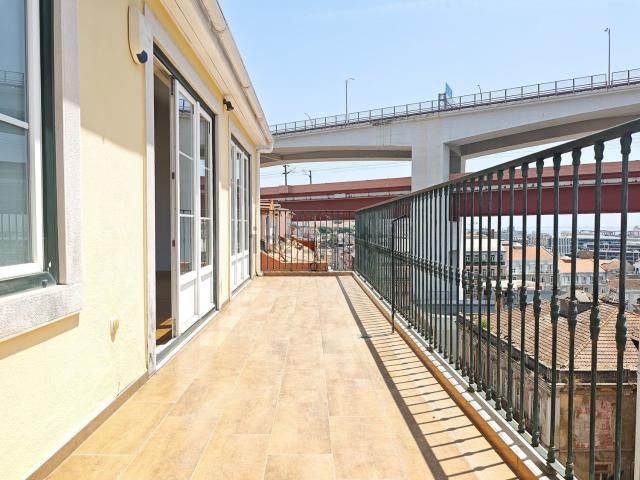Duplex venda em Alcântara, Quinta do Cabrinha