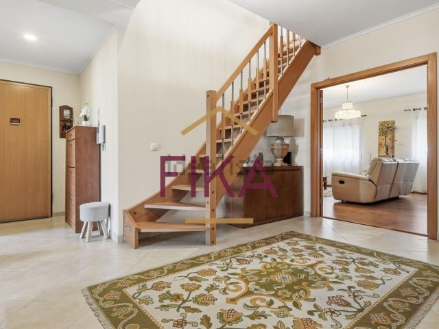 Duplex venda em Seixal, Setúbal