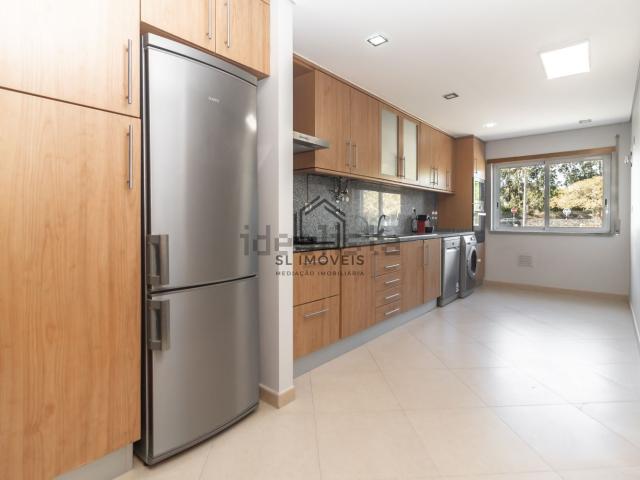 Apartamento venda em Alto dos Bonecos, Seixal